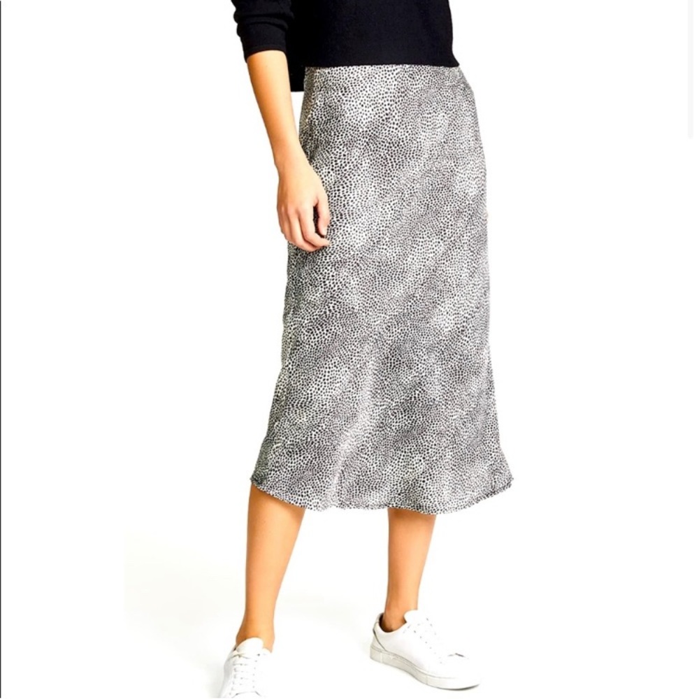 Re:named satin skirt : 90’s vibes : cheetah print - Picture 2 of 11